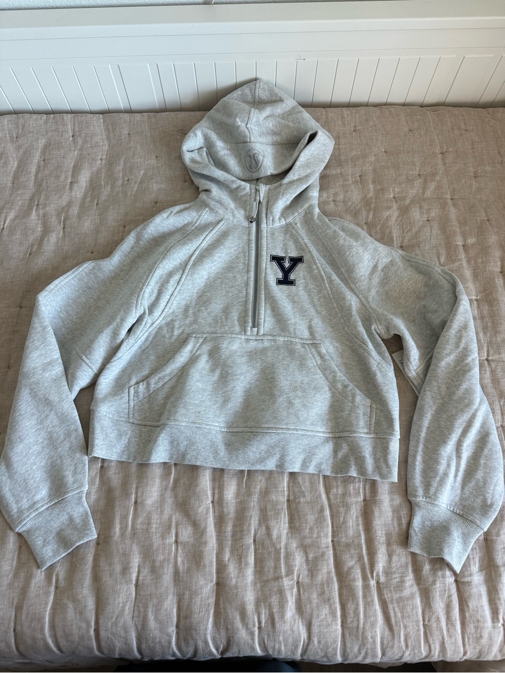 Lululemon scuba half zip Hoodie Yale University Size XS/S